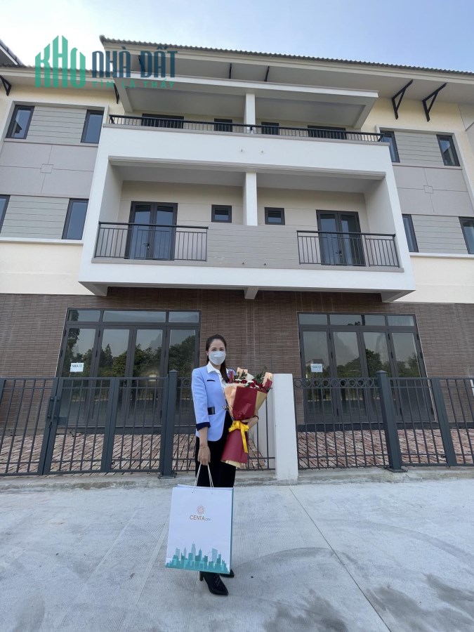 Hot- Shophouse Đối Diện trung tâm thể thao, Trường Học- cần tiền bán gấp giá 6,050 tỷ. 0983 206 291