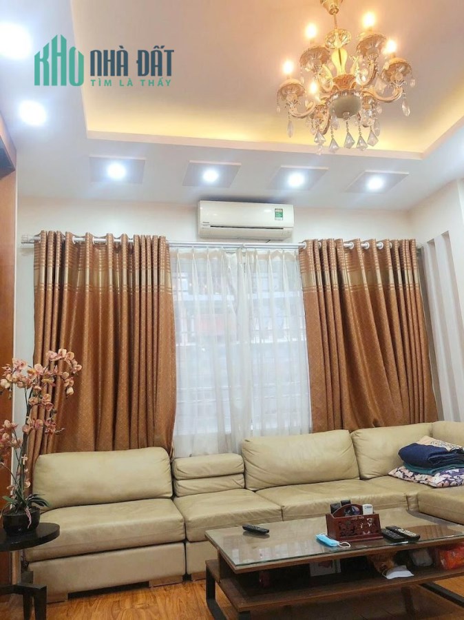 Bán nhà Láng Hạ: Ôtô 10m, Nhà đẹp 2 thoáng, Tặng nội thất, 40m2x5T, MT 4m, Nhỉnh 6 tỷ-0975642942