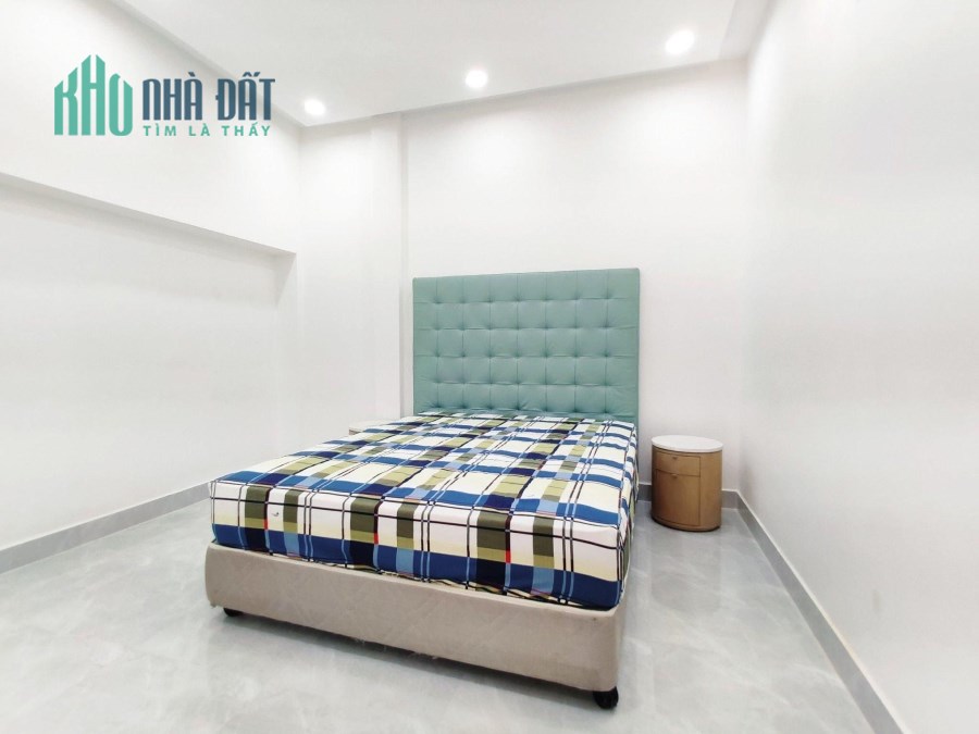 Bán nhà HXH Huỳnh Văn Bánh,40m2-5 tầng-Nhà đẹp-Giá chỉ 6,8 Tỷ.