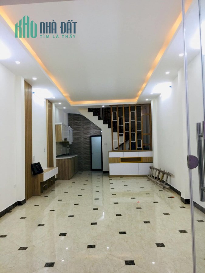 Cần bán nhà Mới đẹp Mặt ngõ Âu Cơ giá 3.5 tỷ, 50mx5T, NT đầy đủ