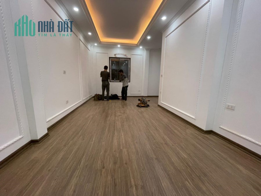 Bán nhà phân lô Tô Vĩnh Diện, 40m2x 5T, cách phố 5m, kinh doanh, giá 5… tỷ