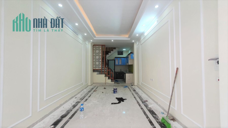 Bán Nhà Bùi Xương Trạch 40m2*5 Tầng, Nhà Đẹp Mới Về Ở Ngay, Ngõ Thông, Gần Phố.