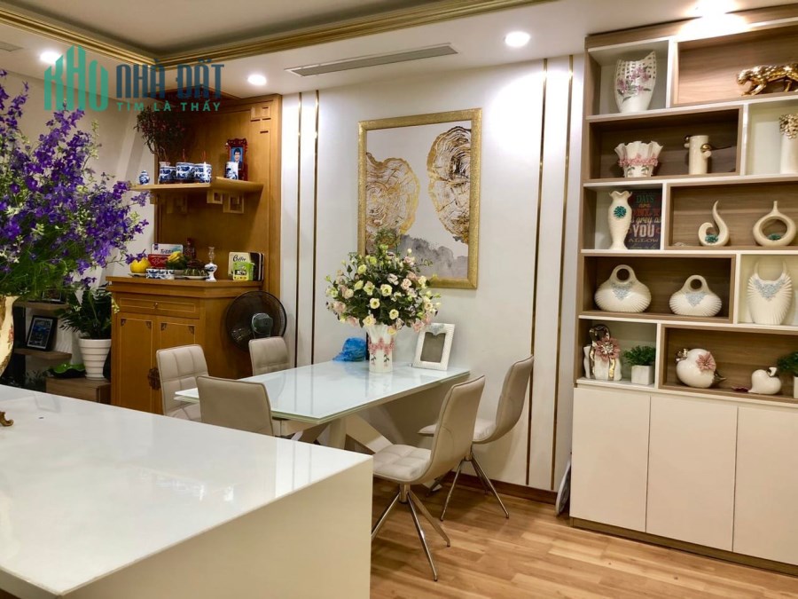 Bán nhà Mặt phố PHẠM NGỌC THẠCH 65m2, Mt 5M, Đẹp ngỡ ngàng, Giá 28.8 Tỷ.