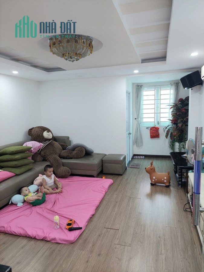 Chính chủ bán nhà hẻm , ngõ đường Khánh Hội ,Quận 4, 38m2, chỉ 4,3 tỷ, LH 0989149953.