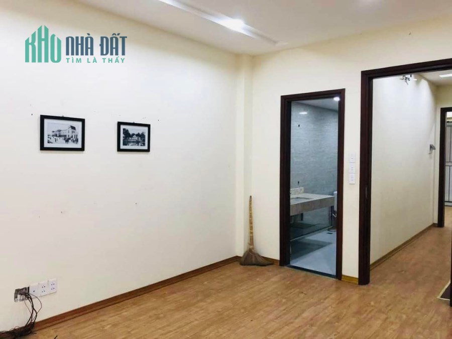 Bán nhà Lê Trọng Tấn, Thanh Xuân:Phân lô Ôtô tránh, Gara, Nhà đẹp, 65m2, 13.x Tỷ- 0975642942