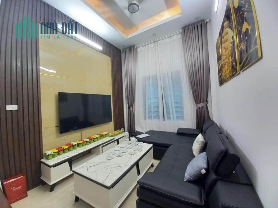 Cần bán nhà Kim Ngưu, Hai Bà Trưng Diện Tích 45m2, 4 tầng, LÔ GÓC, giá 3.9 Tỷ