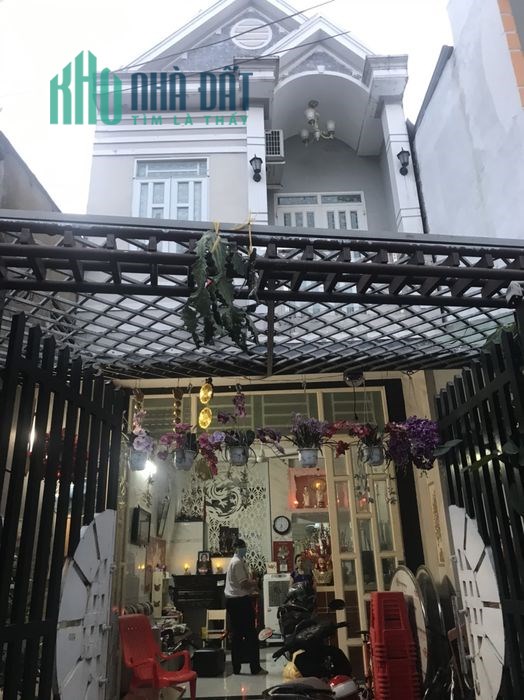 Bán nhà đẹp 2 lầu hẻm 5m (3.8x14) đường Nguyễn Văn Luông Q.6
