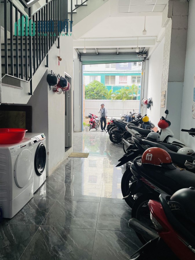 Cần bán nhà 5tấm lũy bán bich giá 6 ty 6 quân tân phú