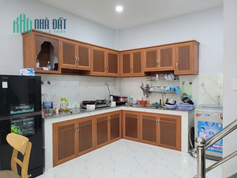 Chính chủ bán nhà ngõ, hẻm đường Tôn Đoản, Quận 4, 54m2,chỉ hơn 1 tỷ, LH 0989149953