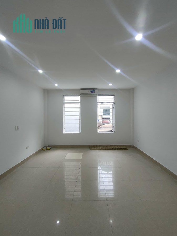 BÁN NHÀ - MỄ TRÌ THƯỢNG 155m2 giá 28 tỷ