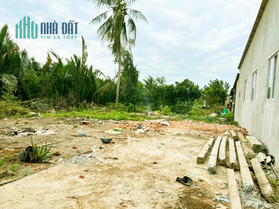 620 m2 đất full thổ lạc tấn tân trụ chỉ 880 tr