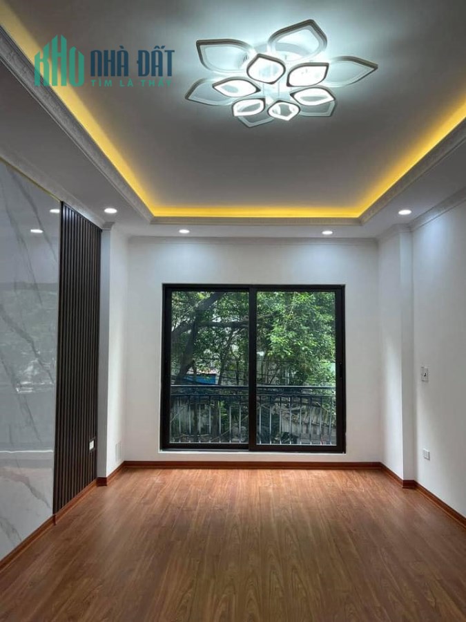 Nhà phố Cự Lộc, Thanh Xuân, lô góc, thang máy, gara ô tô, 45m2*6t, Mt 5m, Giá 10.7 tỷ
