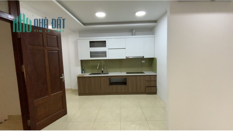 Bán gấp nhà Trần Quang Diệu, phân lô, thang máy, DT 55m2*8T, MT 6m, Giá 14.5 tỷ