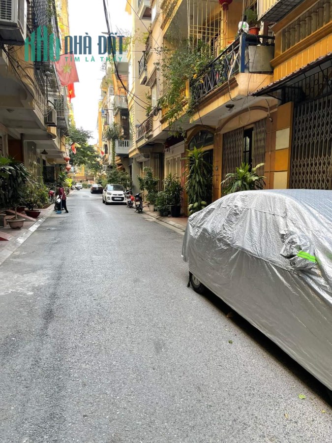 Bán nhà phân lô phố Ngọc Lâm 50m,  8,05 tỷ.