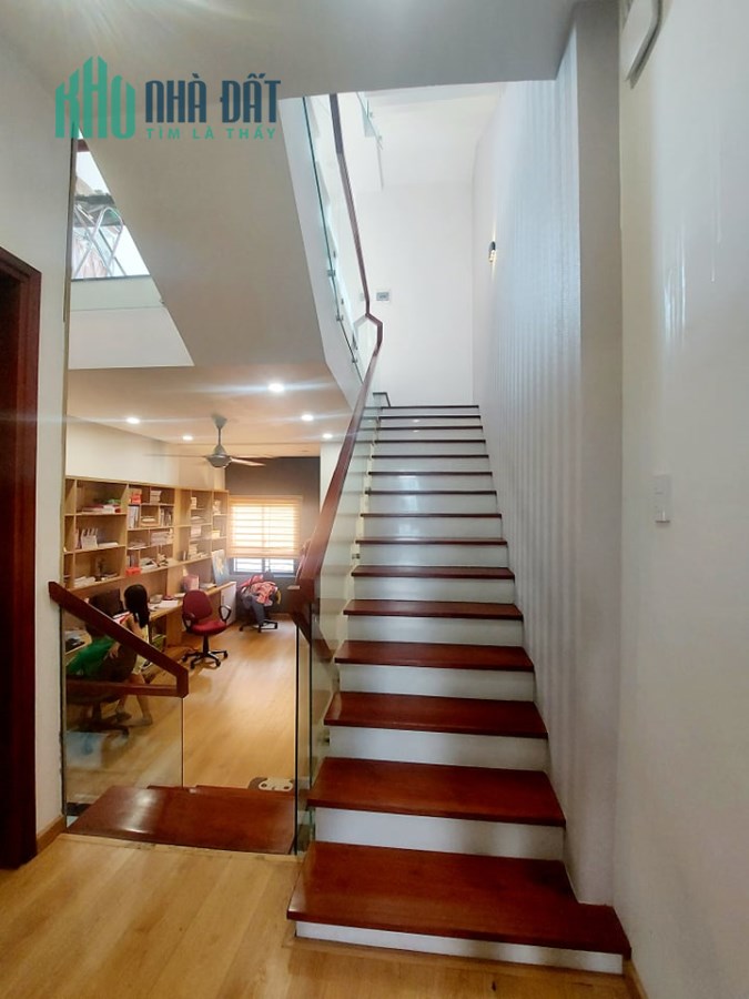 Cần bán nhà 4 Tầng An Nhơn 9, Q.Sơn Trà, DT: 70m.