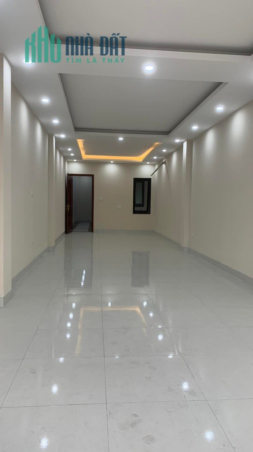 Siêu phẩm! MP Khương Đình, 80m2 X 7T – Thang Máy – Vỉa hè 5m – Kinh doanh đỉnh, giá 21 tỷ.