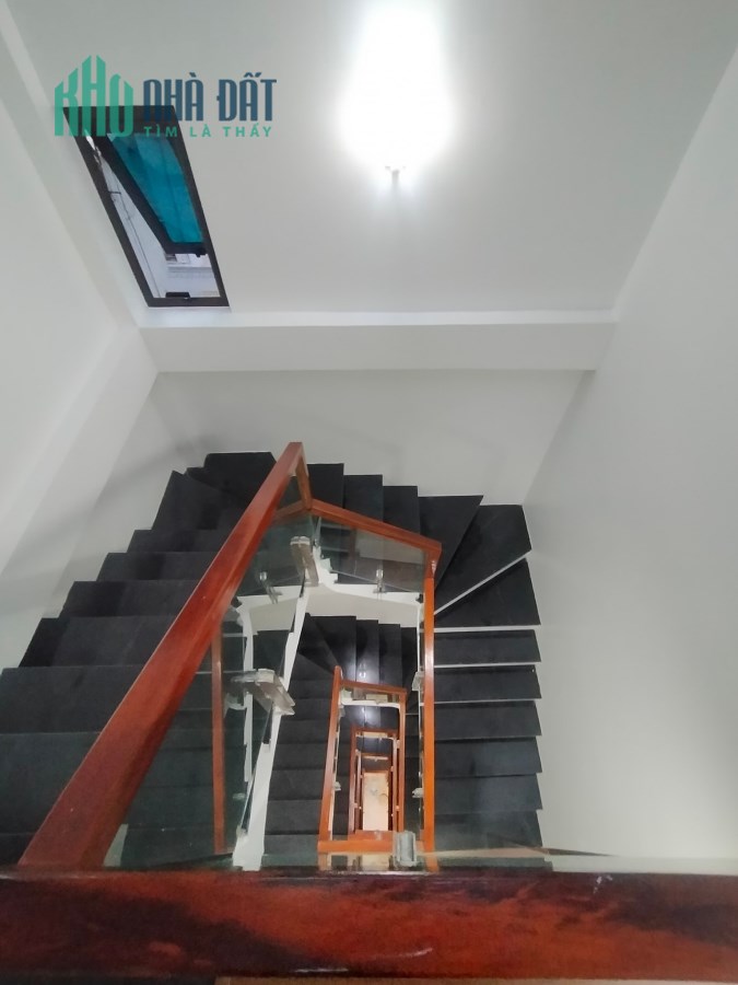 Bán Nhà Riêng Minh Khai, 6 Tầng, Ba Gác Đỗ Cửa, Ô Tô  Cách 15m, 38m2 ,5 Tầng Giá 4.8 Tỷ.