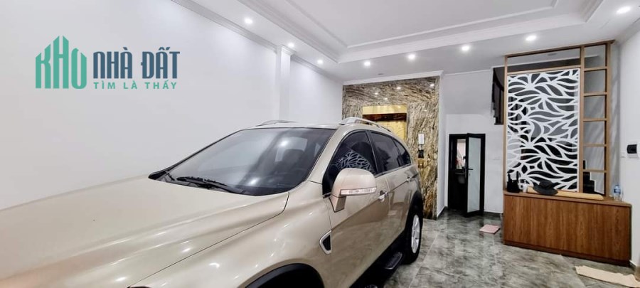 Bán nhà CHÙA LÁNG ĐỐNG ĐA Gara To, KD Gần ĐH Ngoại Thương 60m2, Giá 10.9 Tỷ.