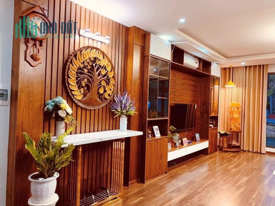Kinh Doanh , Văn Phòng quá hợp lý , Ô tô Đỗ Cửa , Ô tô tránh 10m