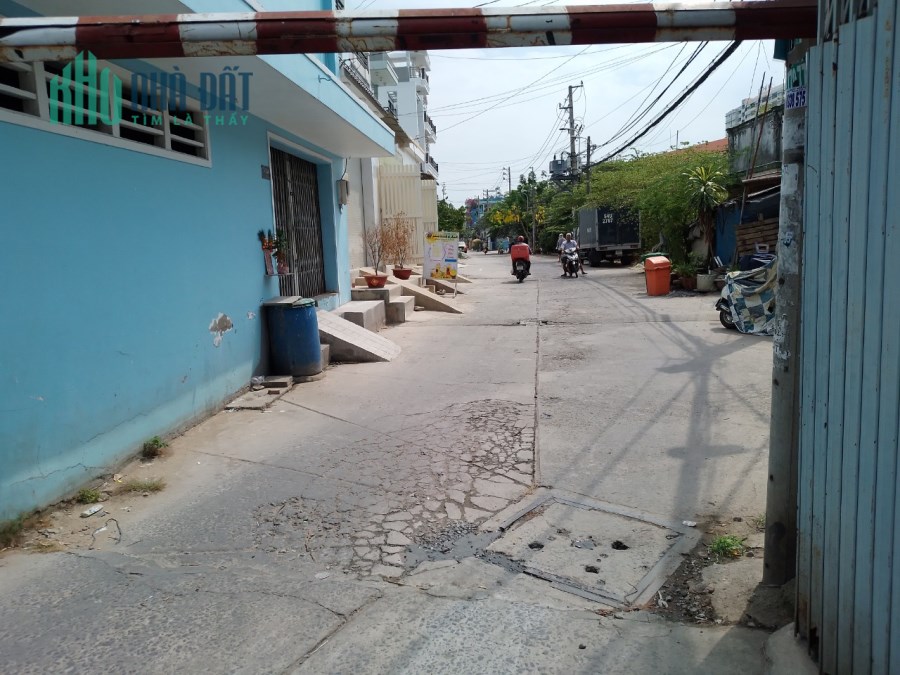 Bán nhà hẻm xe hơi quay đầu quận Bình Tân.