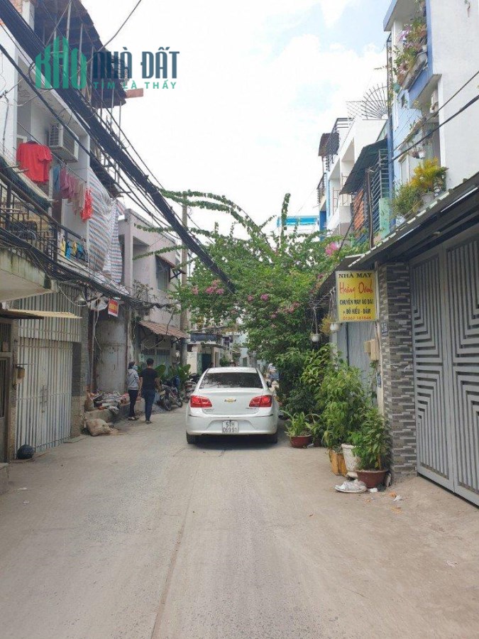HXH Hiệp Thành 13, Quận 12, 4 tầng, tặng NT xịn ở ngay, 5.2 tỷ TL