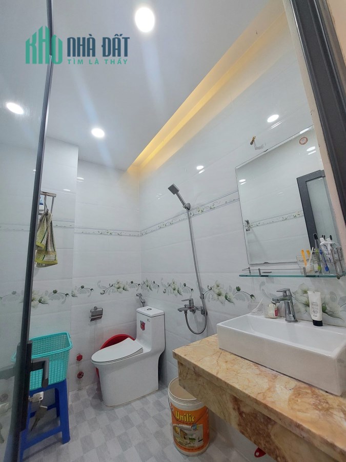 Tài chính 9 tỷ có ngay MT Khánh Hội dt khủng 57,5m2 ,kinh doanh sầm uất ,lh 0989149953