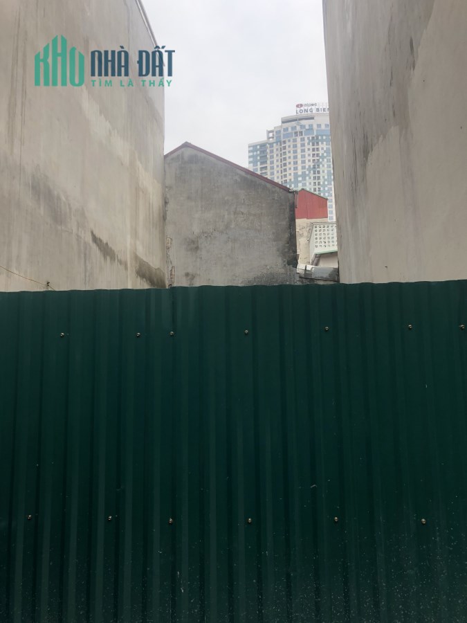 Bán đất Ngọc Thụy siêu rẻ - Siêu đẹp - 46m. Mặt tiền : 4,2 m. Gía : 2,8 tỷ