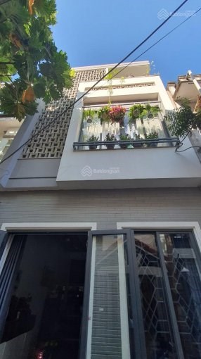 BÁN NHÀ 56.7M2, GẦN CÔNG VIÊN LÀNG HOA