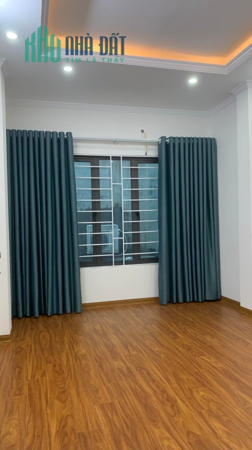 Bán nhà phân lô ngõ 165 Cầu Giấy – 42m2 x 4T, giá 3.7 tỷ.0969693855