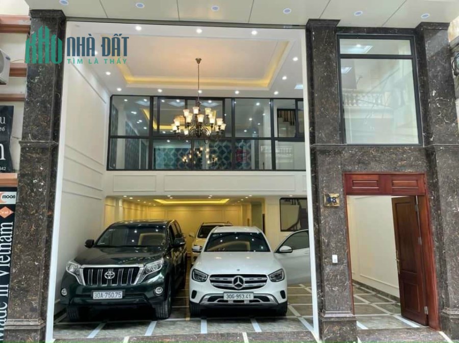 BÁN NHÀ PHỐ KIM MÃ - DT 50M2- NHÀ MỚI 7 TẦNG THANG MÁY- GARA OTO- GIÁ 11 TỶ