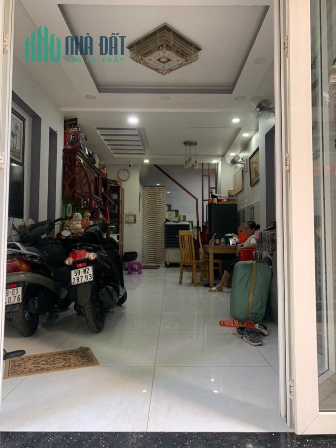 Chủ bán gấp trong tháng khu VIP không quy hoạch, dt đất 113,5m2, giá 3,92 tỷ,lh 0989149953