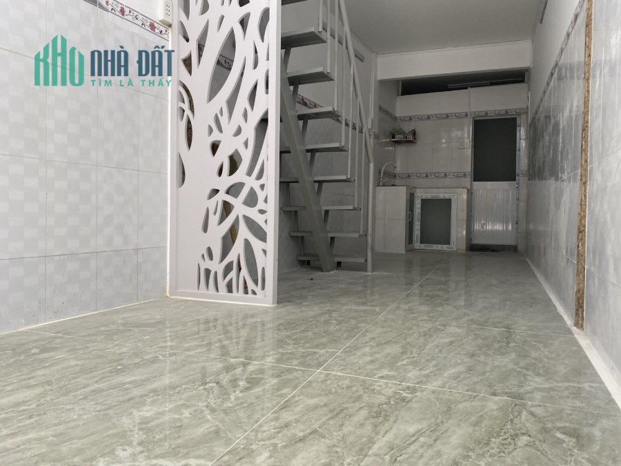 Bán nhà quận 6 HXH gần 30m2 , 2 tầng đúc, chủ ngộp Bank giảm còn 2 tỷ hơn
