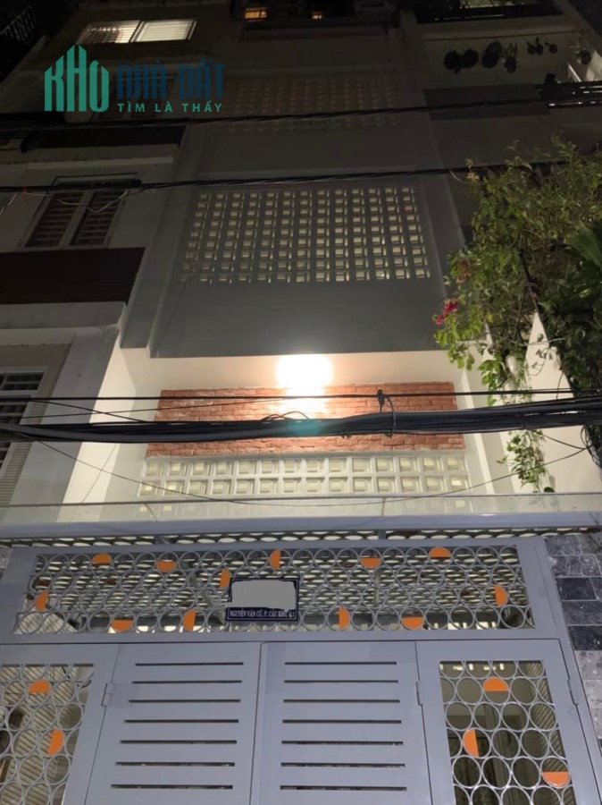 Bán gấp nhà mới 5 tầng -Quận 1-Trần Hưng Đạo-Tặng hết nội thất gỗ-Chỉ 6.5 tỷ.