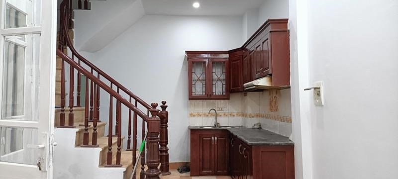 SIÊU HOT Bán nhà Kim Giang, Hoàng Mai 42m2, 5 tầng, 3 TỶ, ngõ thông, sổ đỏ chính chủ