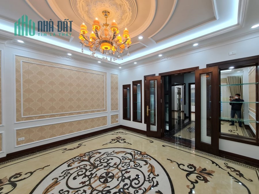 Bán nhà Cầu Giấy 60m2 6T MT5m 19 tỷ 0979312111