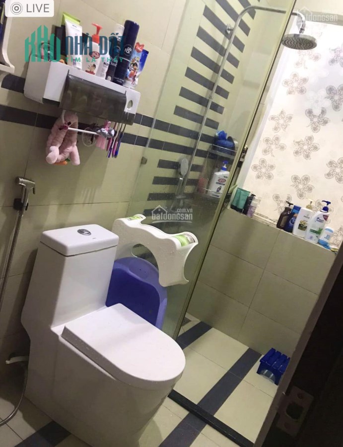 Chính chủ chưa qua đầu tư bán gấp nhà trọ giá rẻ gần cầu Tân Thuận, quận 7, lh 0989149953