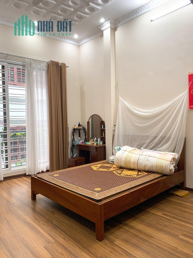 TRUNG TÂM QUẬN CẦU GIẤY- NHÀ ĐẸP 65M2 X 4 TẦNG, MT 5M, 6.7 TỶ CÓ TL