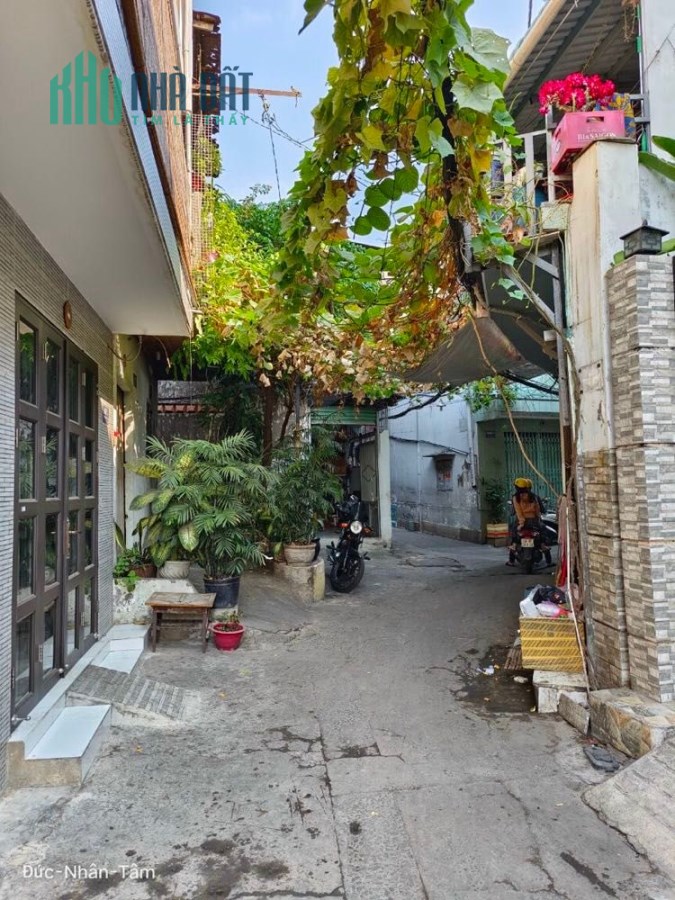 Nhà bán 2 mặt hẻm Lương Ngọc Quyến - Phường 15 - Quận Gò Vấp