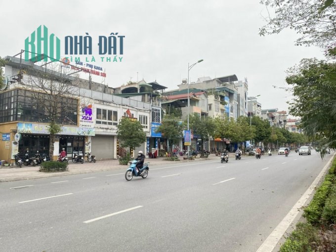 (Cực hiếm) Nhà mặt phố Ngô Gia Tự - Đức Giang 5.99t