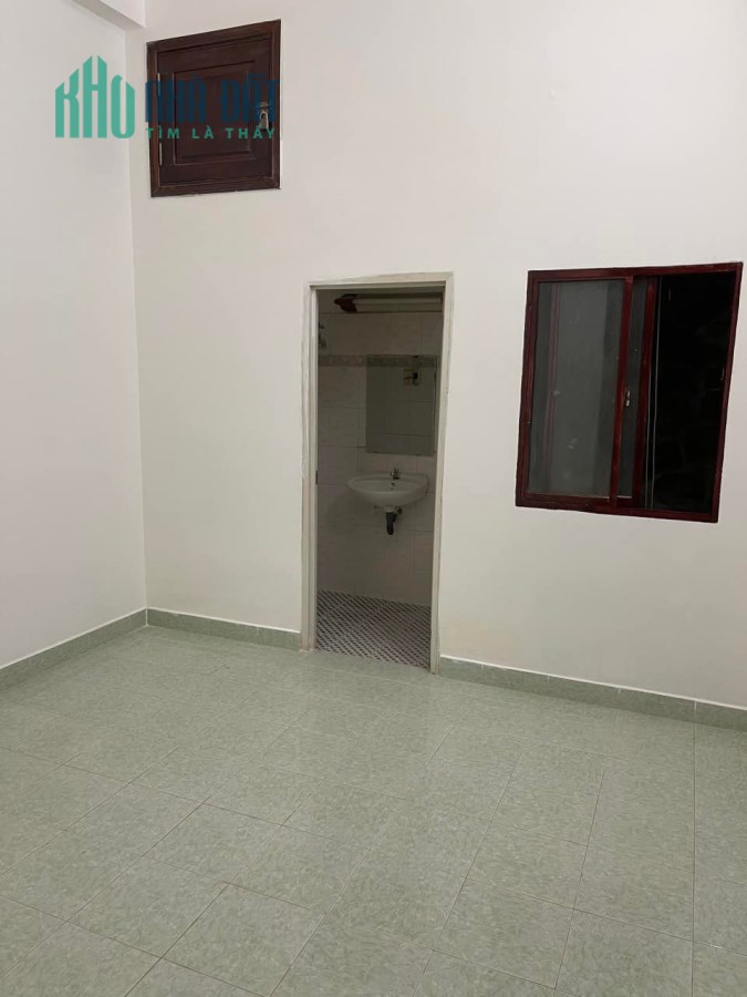 Chủ gấp bán giảm sâu cho khách thiện chí , cách quận 1 vài bước chân, ngay TT quận 7.