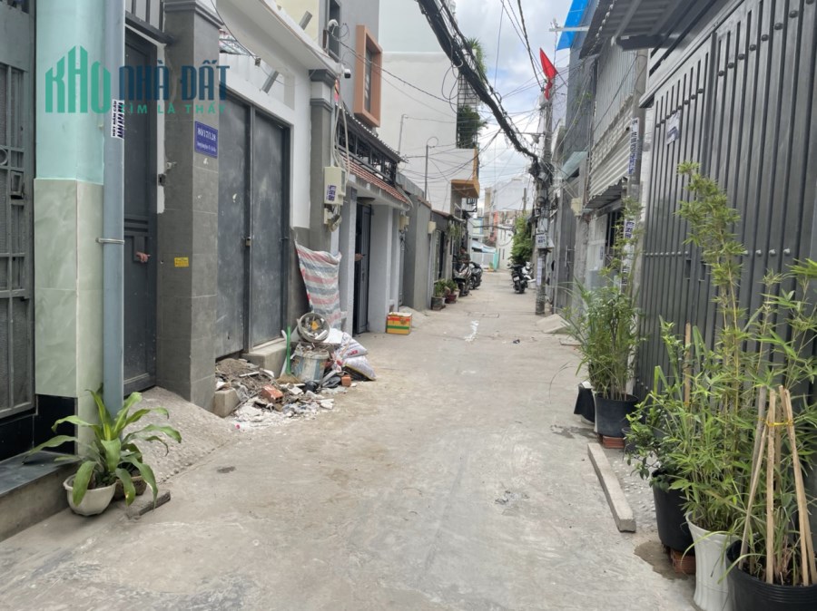 Bán nhà Dương Quảng Hàm, P.5, Gò Vấp: 4 x 15, giá 4,95 tỷ.