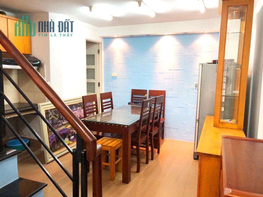 Bán gấp nhà Mặt ngõ Khương Hạ giá 4.5 tỷ, 40m x 5T, có sổ, giao ngay