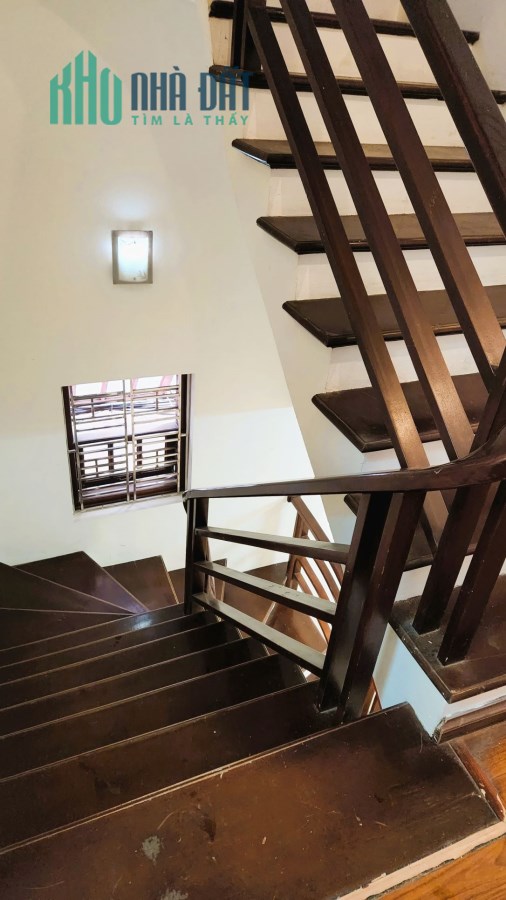 Bán nhà Nguyễn Văn Cừ 55mx6T, gara ô tô, 7,55 tỷ.