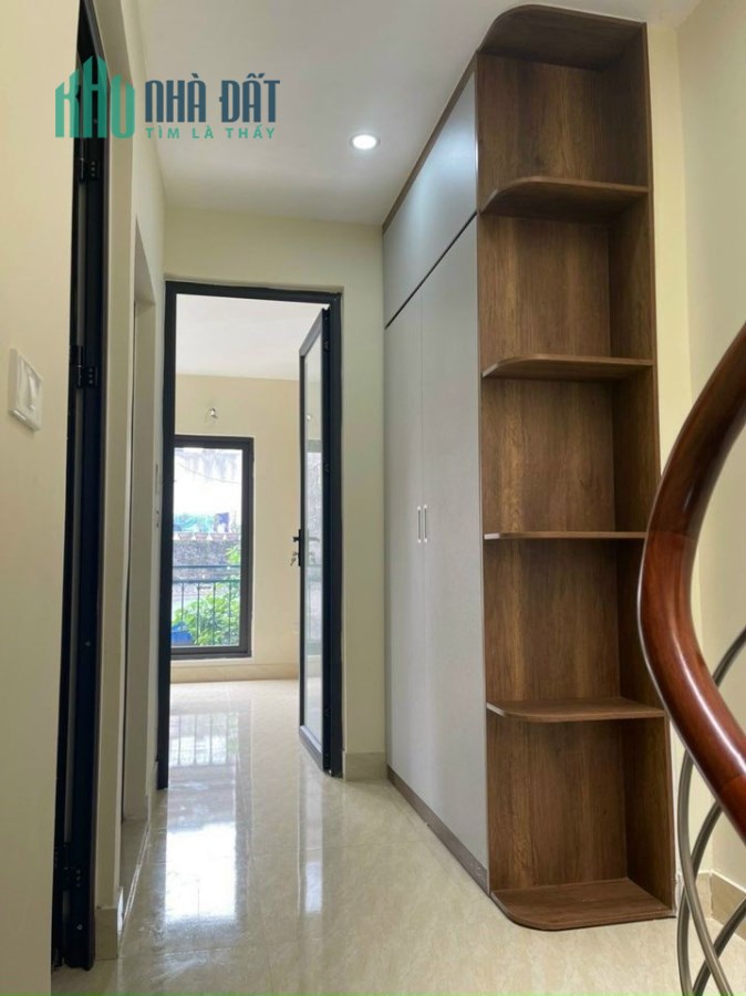 Bán Nhà Mới, Đông Ngạc-Bắc Từ Liêm,5 Tầng,5 m Mặt Tiền,Giá Nhỉnh 3 Tỷ.