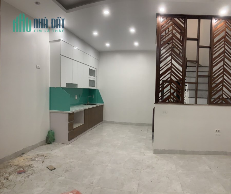 Bán Nhà Mới, Đông Ngạc-Bắc Từ Liêm,5 Tầng,5 m Mặt Tiền,Giá Nhỉnh 3 Tỷ.