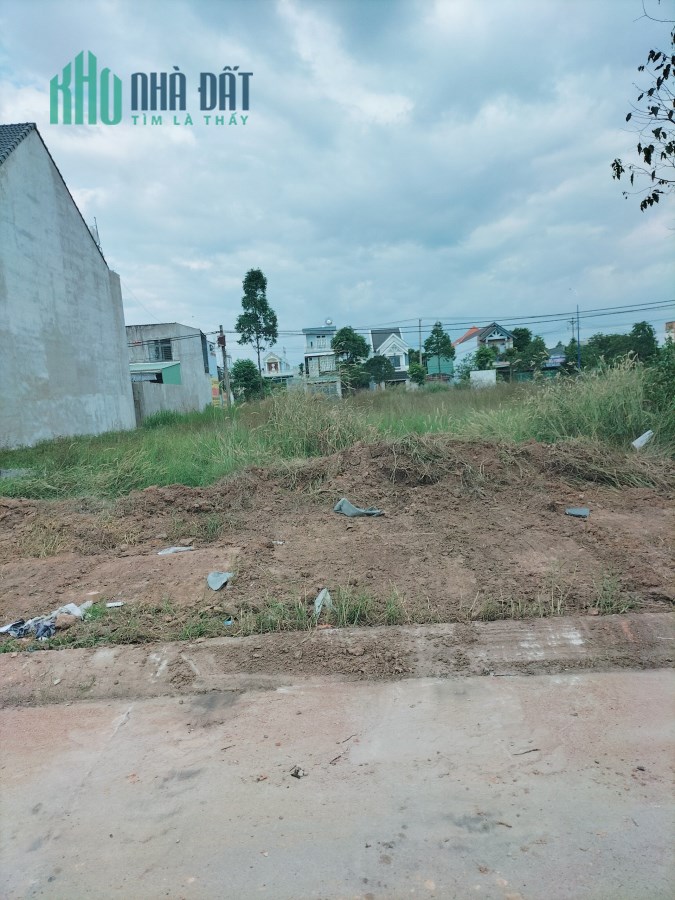 Đất ngợp mùa dịch,cần nhượng lại lô đất ngay chợ 150m2