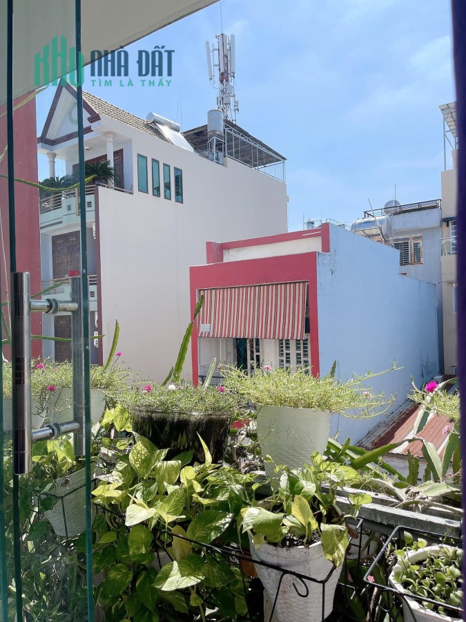 Bán nhà Thành Thái , 90m2, 1 đời chủ, Hẻm 7A như mặt tiền, Oto ngủ nhà.
