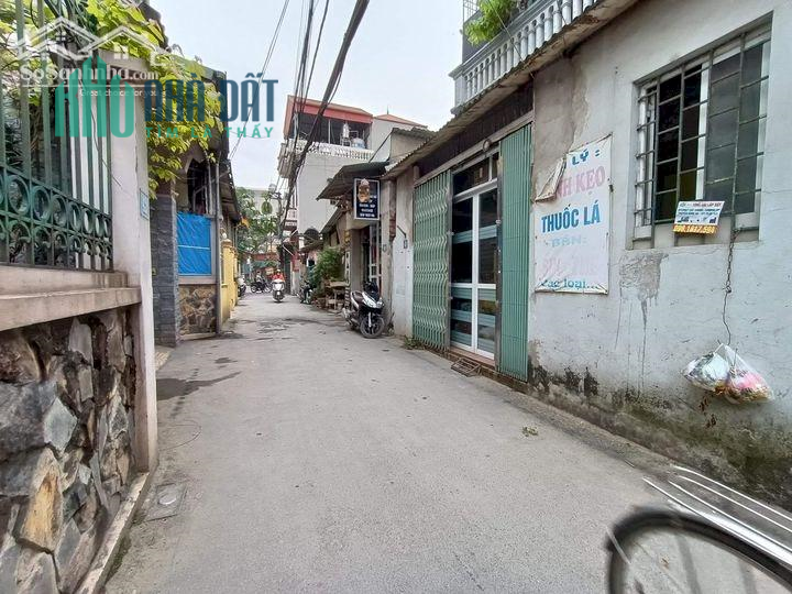 CHÍNH CHỦ CẦN BÁN 140m ĐẤT NGỌC THUỴ NGÕ OTÔ TRÁNH 0972263245