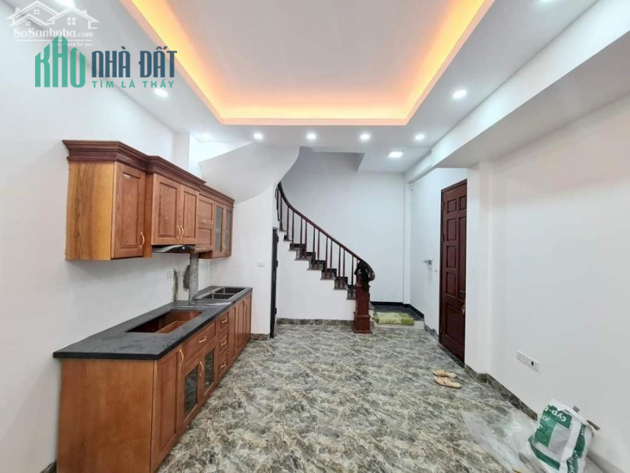 SỐC! BÁN NHÀ NGỌC THUỴ -32M*5TẦNG-CHỈ 2.45TỶ-NHÀ DÂN XÂY-NGAY TRUNG TÂM 0972263245