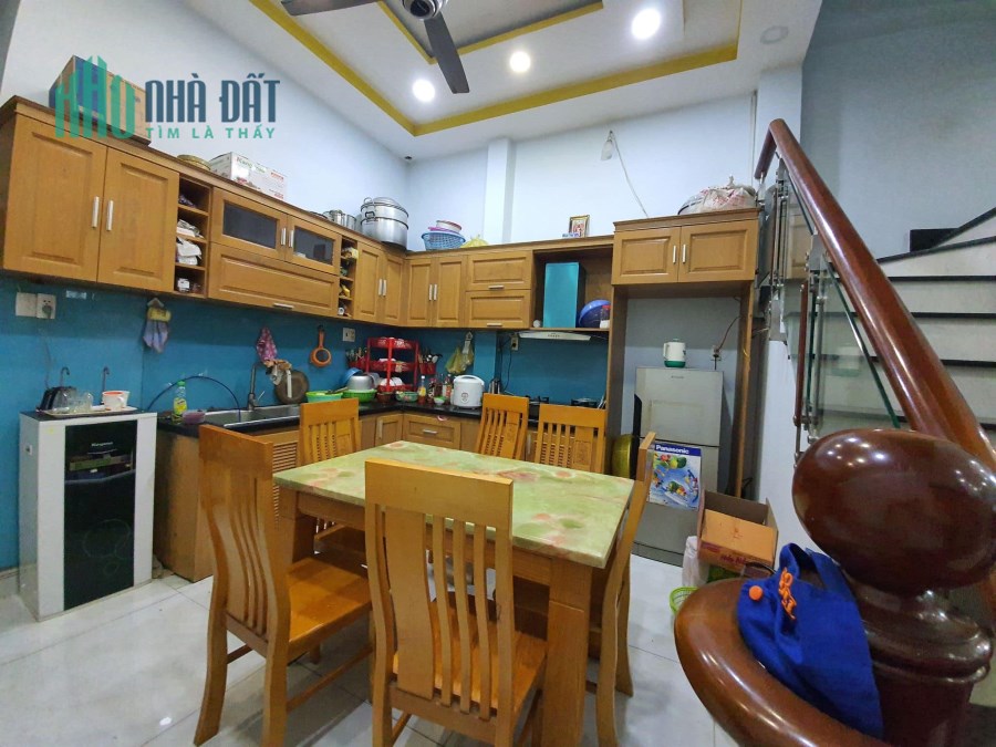 Bán nhà đường Lũy Bán Bích Tân Phú HCM 80m2 Giá rẻ